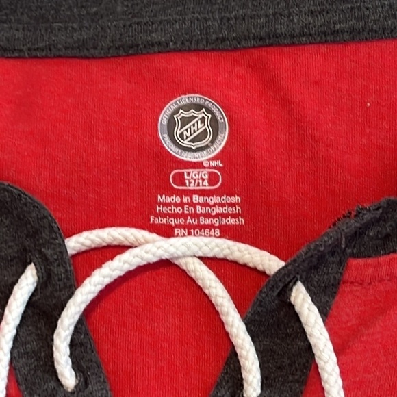 NHL LICENSED CHICAGO BLACKHAWKS SHORT SLEEVE tee LACE UP NECK WM SZ L FSU TEE! - Picture 4 of 8